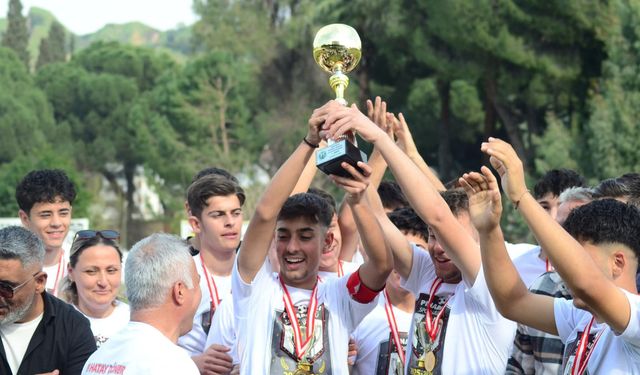 Şampiyon Nazilli Pınarbaşıspor