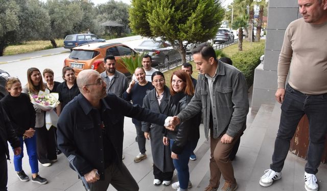 Başkan Zencirci taburcu olur olmaz belediyeye gitti