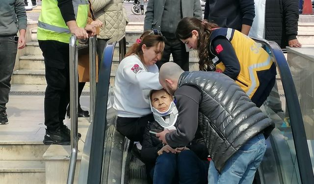 Nazilli’de talihsiz kaza: Yürüyen merdivenden düşen kadın yaralandı