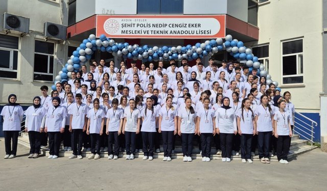 Aydın'da genç sağlıkçılar yemin etti