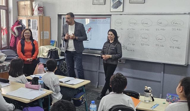 Aydınlı muhtarlardan öğrencilere hayat dersi