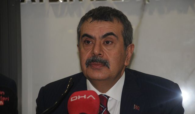 Bakan Tekin'den Aydın'da sert sözler: 'Asrın hırsızı' ve 'Anlama özürlü" çıkışı