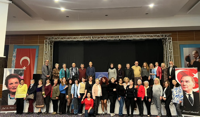 Çağdaş Yaşam'ın neferleri Kuşadası'nda buluştu