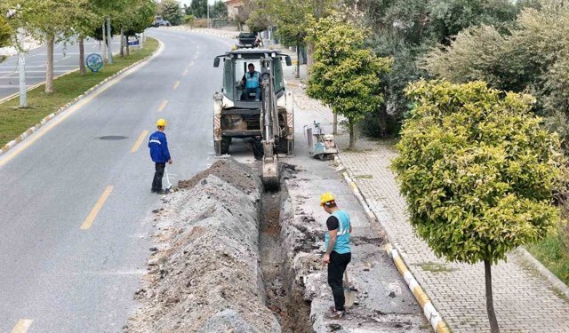 Kuşadası’nda altyapı yatırım çalışmaları sürüyor