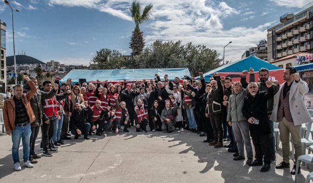Kuşadası'nda mektuplar 'Ömer Başkan' için yazılıyor