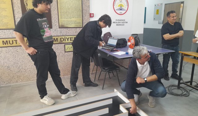 Kuşadası’nın robotları ‘İncir’ ve ‘Pamuk’ Antalya yolcusu