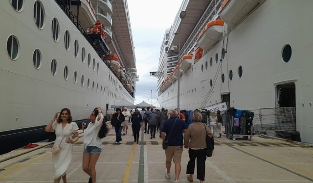 Sophia Loren’in ruhu Ege Port Limanı'na demirledi