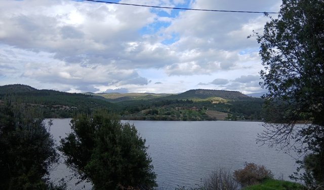 Suyun başında susuzluk: Karacasu Barajı’nın "unuttuğu" köylülerin feryadı