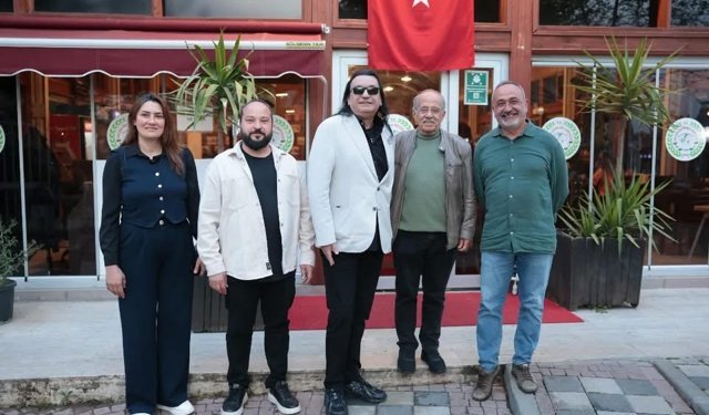 Ünlü sanatçı Gökhan Kırdar İncirliova‘da