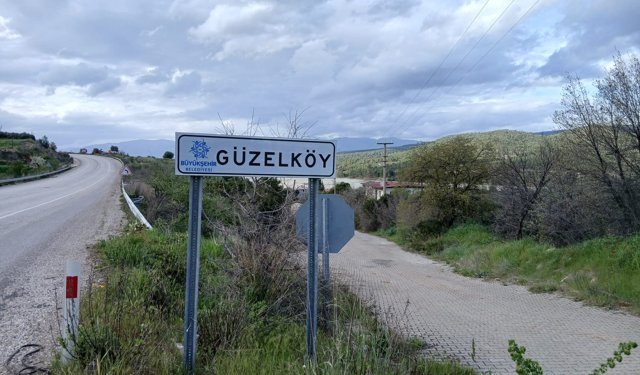 Karacasu'da araziler su altında: "Su çıkmaz dediler, emeğimizi sulara gömdüler"