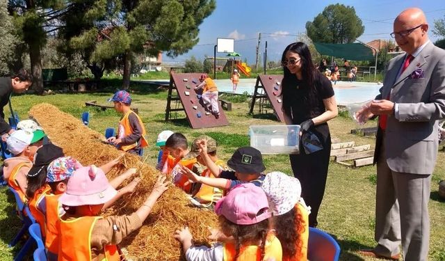 Yenipazar’da mantar atölyesine katılan miniklerden üretime ilk adım
