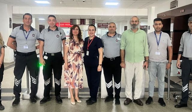 ADÜ Hastanesi Başhekimi Uysal hastalar ve hastane çalışanları ile bayramlaştı