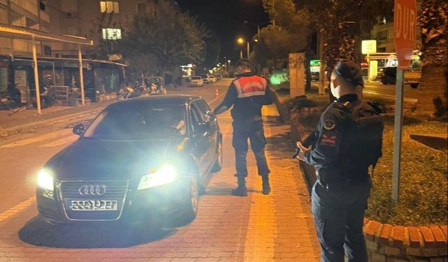 Aydın’da 'Çember-123' operasyonu: 30 firari yakalandı