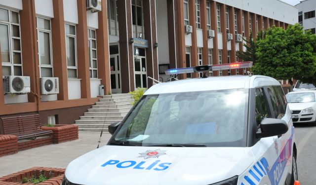 Aydın’da okula bıçakla gelmişti: 13 yaşındaki öğrenciye yeniden ev hapsi