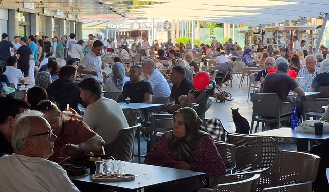 Bayram bereketi Kuşadası'nı sezon öncesi umutlandırdı