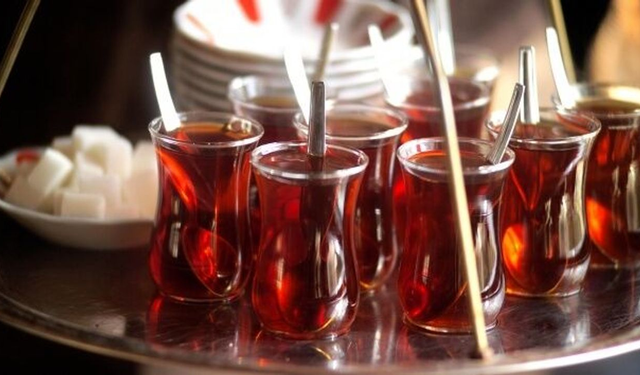 Çay tiryakilere kötü haber: Üst üste zam