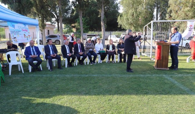 Gökyüzü renklerle şenlendi: Nazilli’de uçurtma şenliği