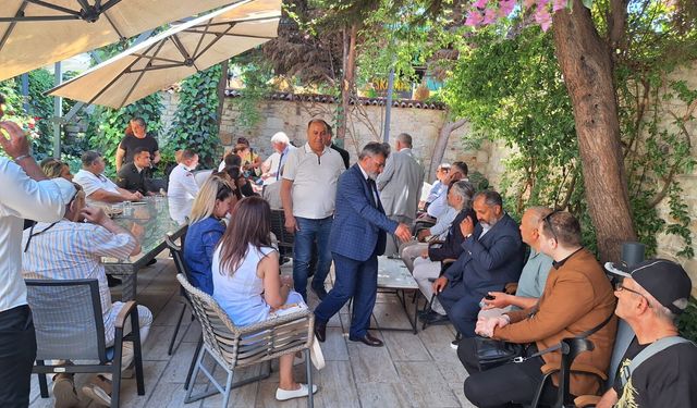 Kuşadası ilçe protokolü bayram programında buluştu