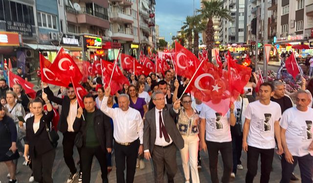 Nazilli’de bayram coşkusu marşlarla meydanlara taşındı, Tetik: “Cumhuriyete hep birlikte sahip çıkacağız”