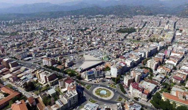 Nazilli’de istihdam sorunu: Üniversite mezunları iş bulmakta zorlanıyor