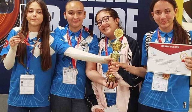 Satrançta Türkiye 3’üncüleri Nazilli’den
