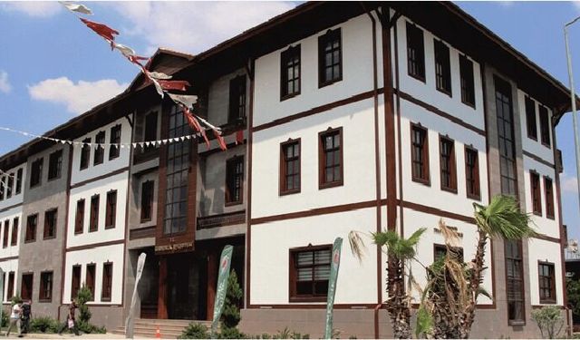 Germencik Belediyesi’nde 3 personel gözaltında