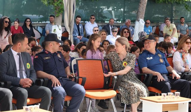 Nazilli’de duygu dolu etkinlik: Engelleri empati ve sanatla aştılar