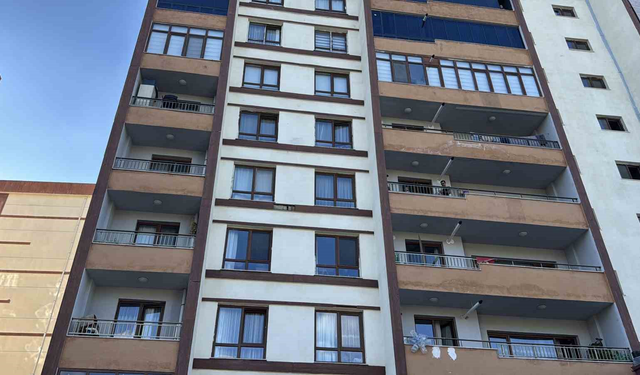 5. kattan düşen 2 yaşındaki çocuk hayatını kaybetti