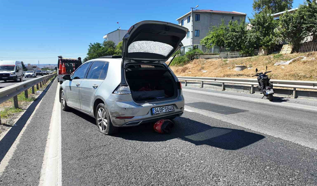 Otomobile arkadan çarpan motosiklet sürücüsü hayatını kaybetti