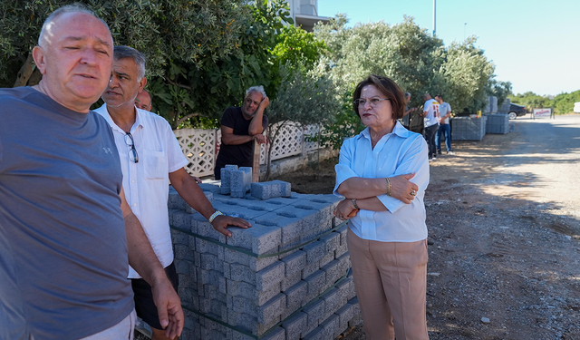 Başkan Gençay "Güvenli ve konforlu yollara yapıyoruz"