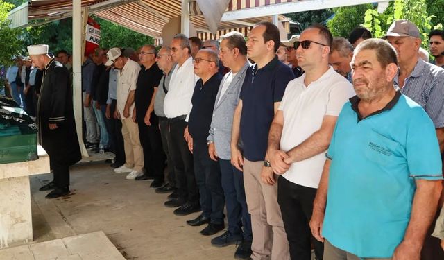 ADÜ’lü akademisyenin annesine veda