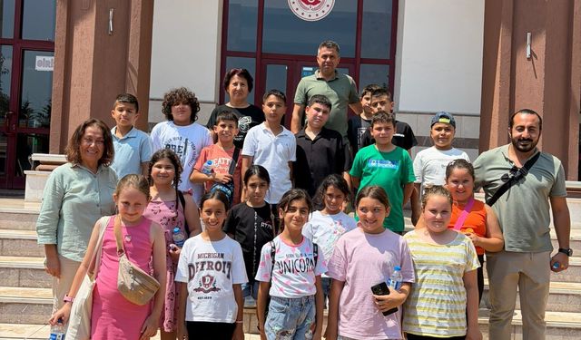Akyeniköylü öğrenciler, hem gururlandırıldı hemde onurlandırıldı