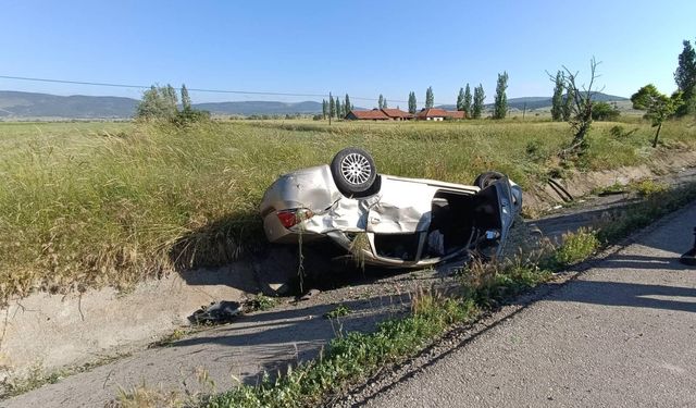 Kontrolden çıkan otomobil devrildi; 1 ölü, 3 yaralı
