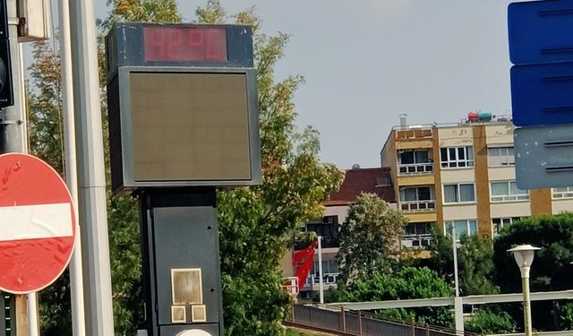 Aydın kavruldu: Termometreler 42 dereceyi gösterdi