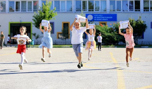 Aydın’da 190 bin öğrenci karne alacak