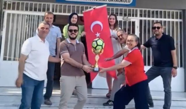 Aydınlı öğretmenler, Milli Takım için tek yürek oldu