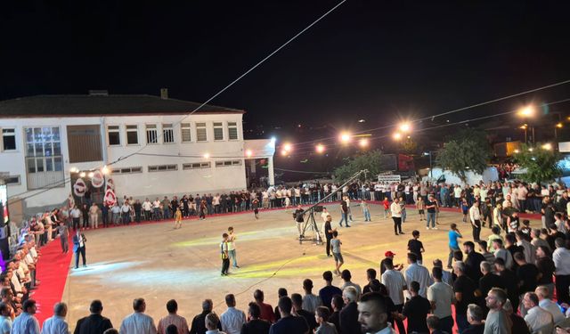 Aydınlı siyasetçiler halayda buluştu