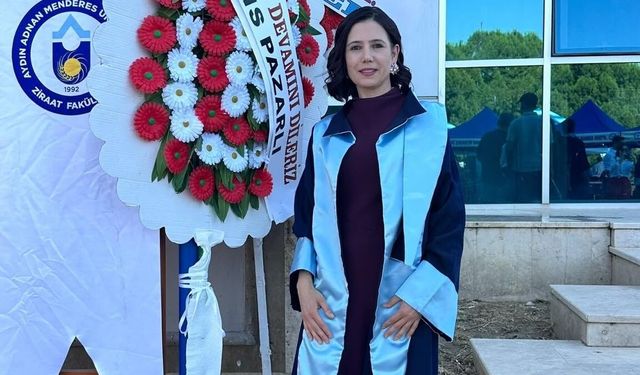 Aydınlı üç çocuk annesi, üniversiteyi dereceyle bitirdi