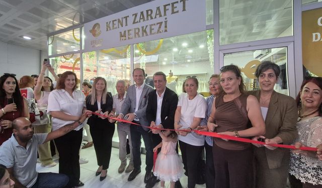 Başkan Yetişkin'den evlenecek çiftlere destek: Kent Zarafet Merkezi açıldı