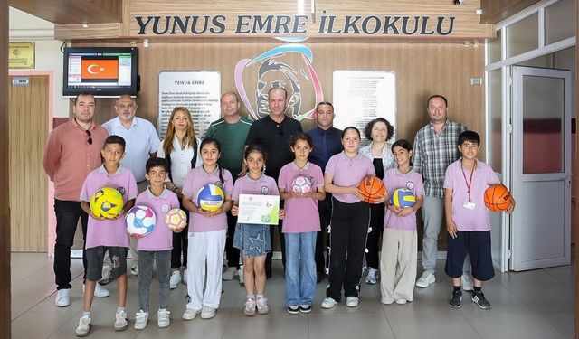 Efeler’in çevreci minikleri ödüllerine kavuştu
