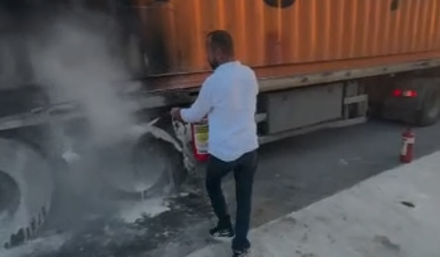 Aydın'da tırın yanmasını, yangın firması önlendi