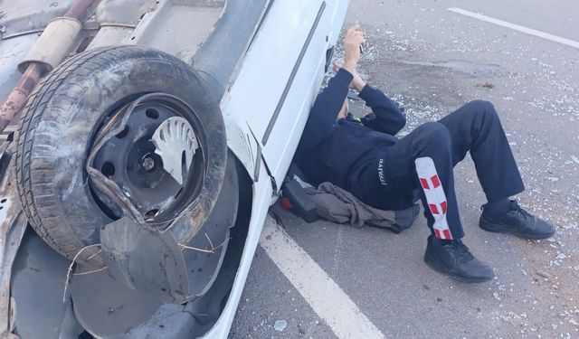 Karacasu'da otomobil takla attı