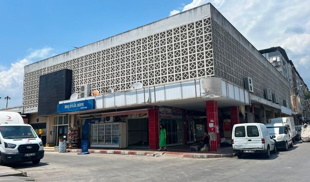 Nazilli’de bir dönem kapanıyor : Ahmet Şensan’da kepenkler bir daha açılmamak üzerine indi