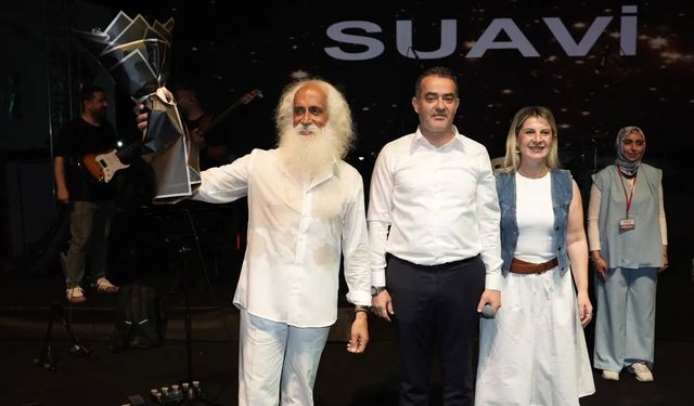 Suavi’den Koçarlı Festivali’nde unutulmaz konser