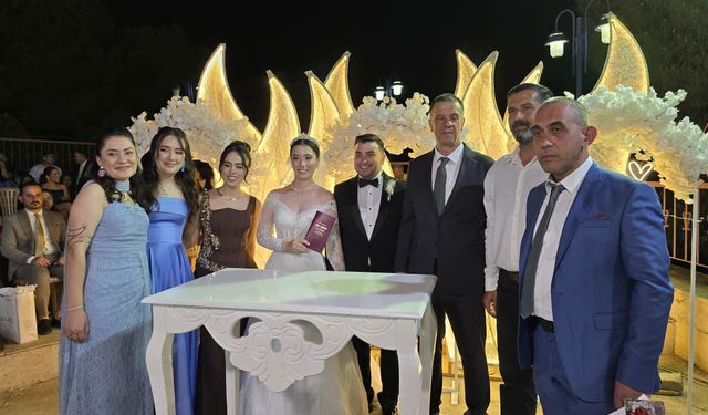 Basının mutlu günü: Hüseyin, Melike’sine kavuştu