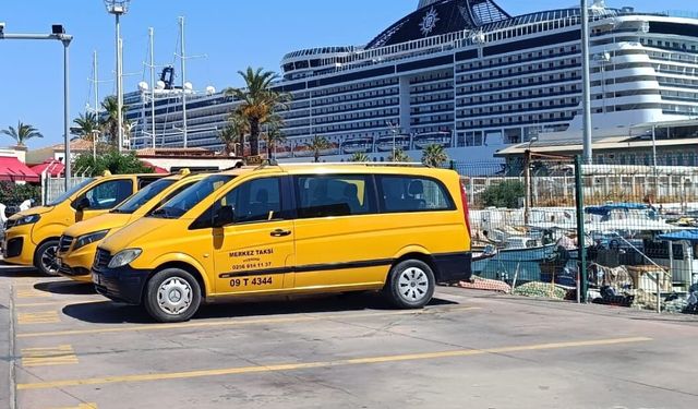 Kuşadası'nda gönülleri ısıtan olay: Taksicinin yardımı diplomasiye taşındı