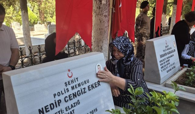 Aydın’da 15 Temmuz şehidinin annesinden yürek yakan feryat