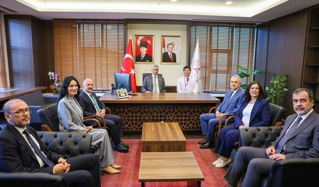 Bakan Memişoğlu'ndan Aydın Şehir Hastanesi'ne tam not