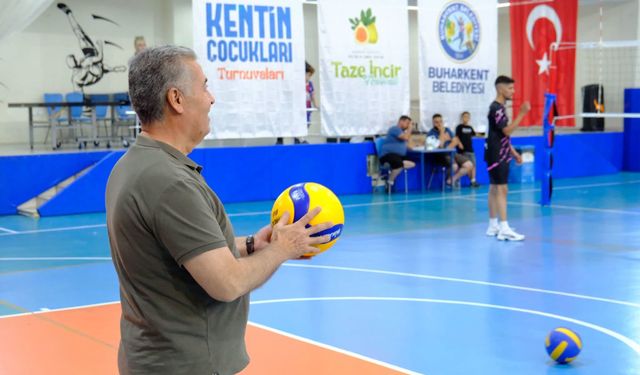 Başkan Erol sahaya indi
