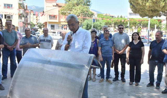 CHP'den istifa eden Gümüş, herkesi YENİ Parti'ye davet etti
